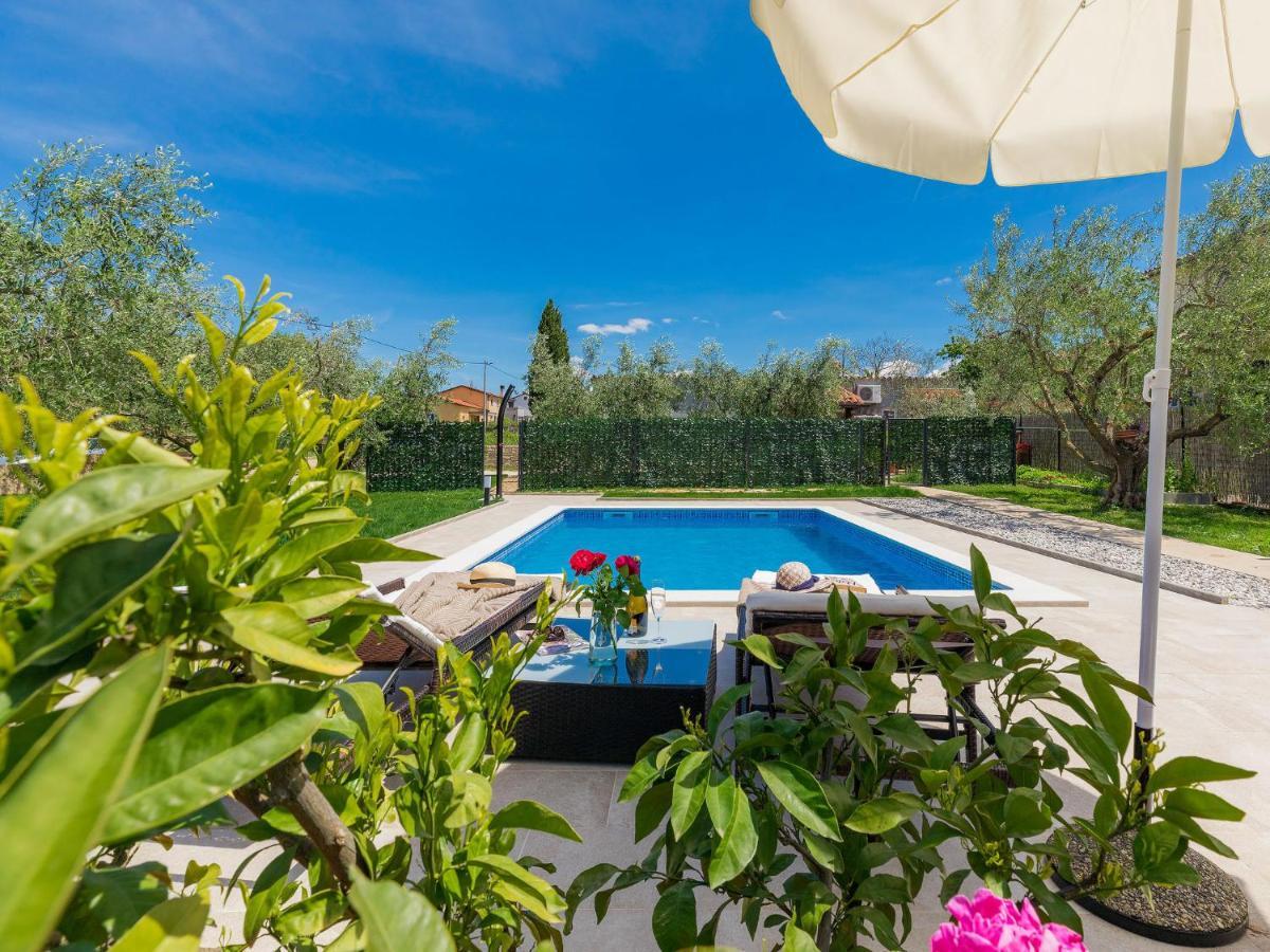 Holiday Home Chiara Novigrad Istria Esterno foto