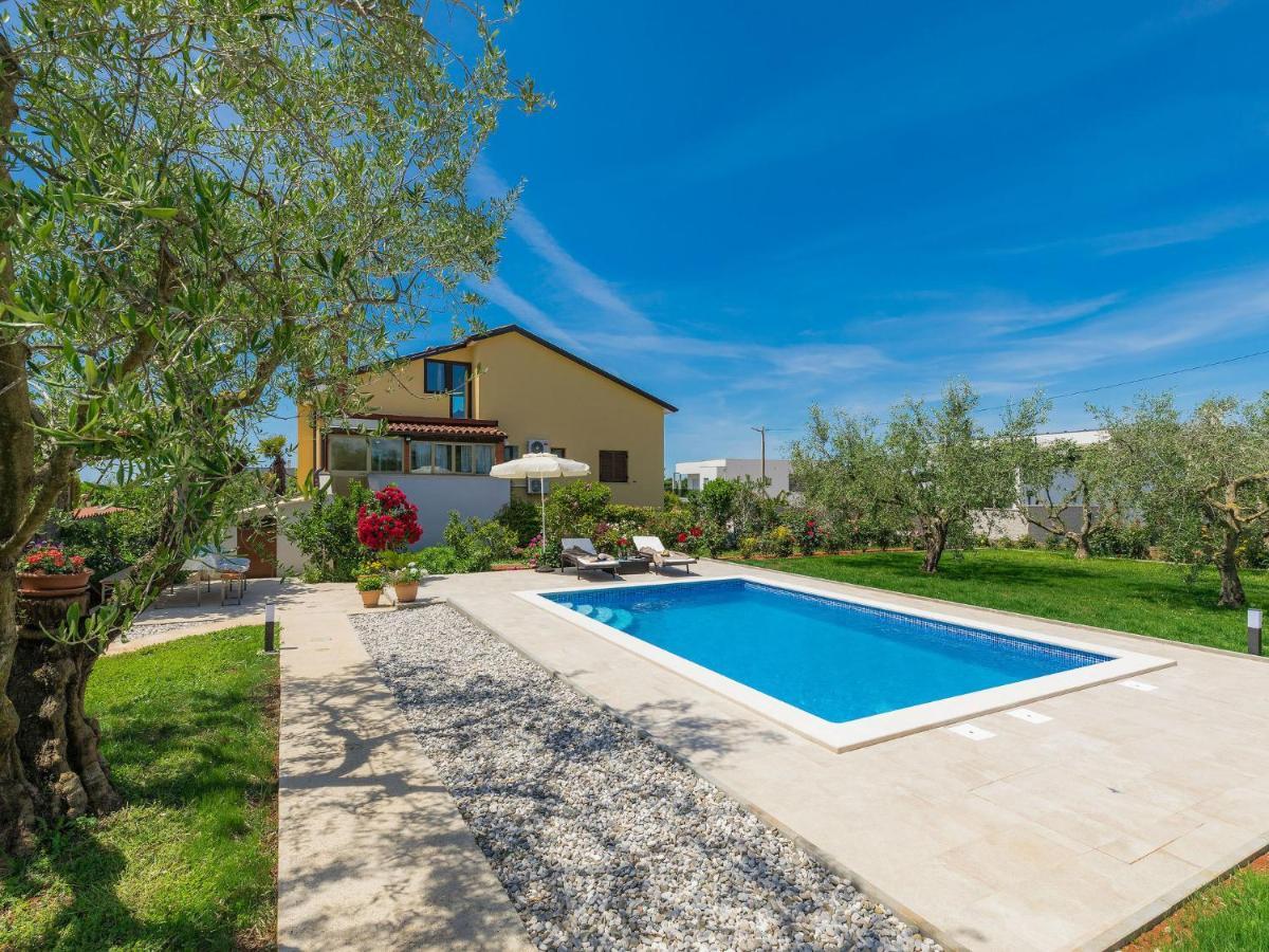 Holiday Home Chiara Novigrad Istria Esterno foto